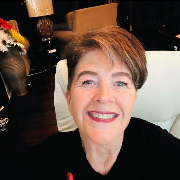 Meet the Posher Other - Meet your Posher, Wendy